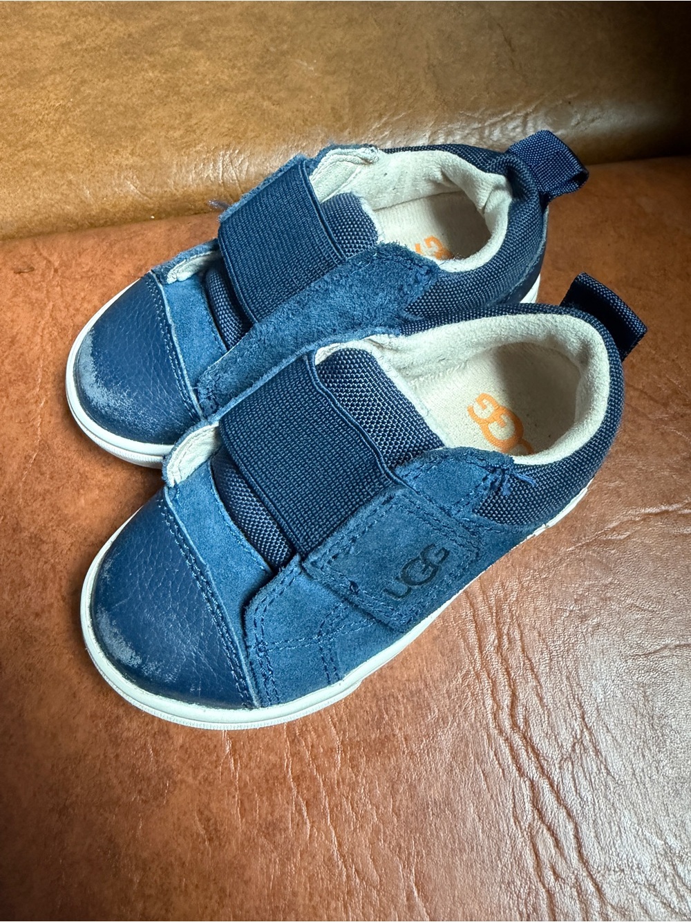 UGG toddler Navy Blue suede Slip-On Sneakers